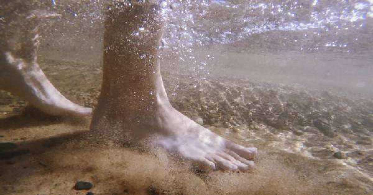sand and feet